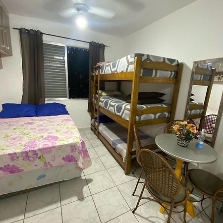 Apartamento Kitnet Pe Na Areia Praia Ocian Praia Grande  Kültér fotó